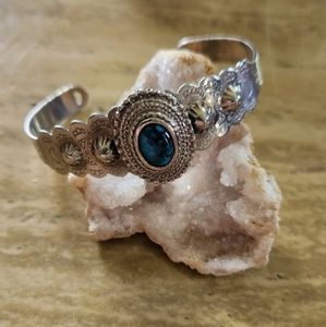 Vintage natural stone and silver toned cuff bracelet